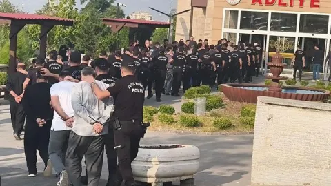 8 ilde DEAŞ operasyonu: 22 tutuklama