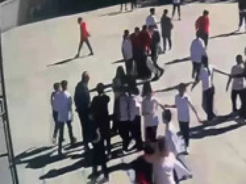 Samsun'da ilginç olay: Silahlı saldırganı pencereden attığı mumlukla etkisiz hale getirdi - fotoğraf 4