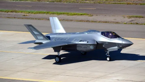 850 adet F-35 için imzalar atıldı