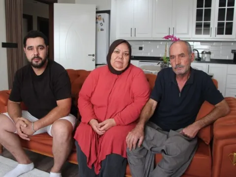 Adana'da çocuk gürültüsü kavgası kana bulandı: Zincirli, keserli saldırı kamerada - fotoğraf 5