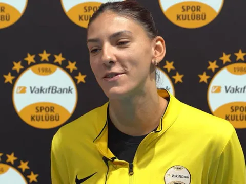 VakıfBank yıldızları Bošković, Jegdić ve Cazaute, Spor Arena'ya konuştu: '4 kupa daha kazanabiliriz' - 'Zehra'nın nasıl oynadığını gördünüz - 'En çok zorlayan Vargas' - fotoğraf 5
