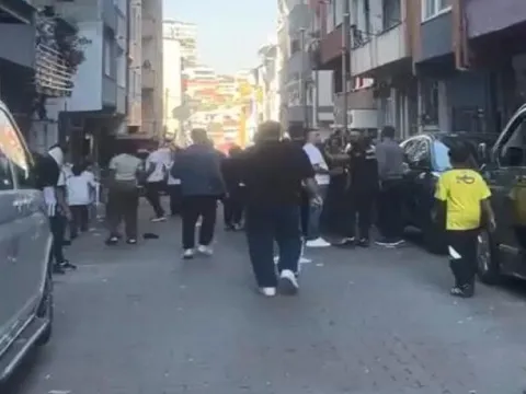 Evli olduğunu öğrenip ayrıldı; kapısına gelince tornavidayla sırtından yaraladı - fotoğraf 5