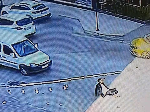 Trafikte önünü kestiği aracı gasbeden şüpheliden akılalmaz savunma - fotoğraf 1