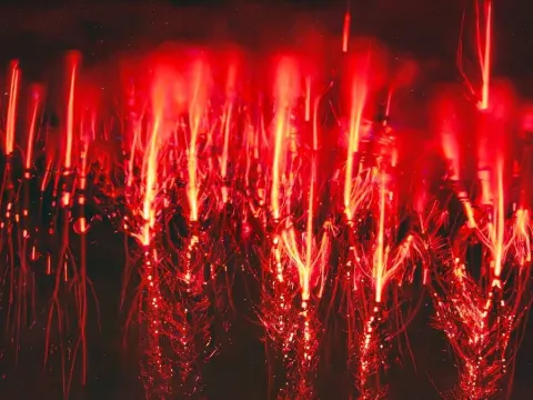 Dün gece gökyüzünü 'kızıl cin' aydınlattı - fotoğraf 1