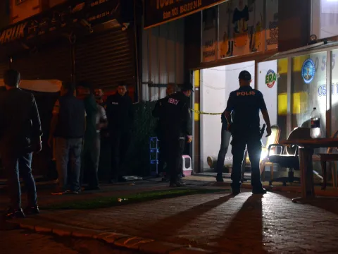Kahramanmaraş'ta tartıştığı iki arkadaşını bıçakla yaraladı - fotoğraf 2