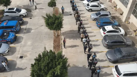 9 ilde 'nitelikli dolandırıcılık' ve 'yasa dışı bahis' operasyonu! 34 milyar TL'lik işlem hacmi