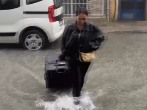 İstanbul'daki sağanak vatandaşı vurdu: İki haftada aynı ev ikinci kez su altında - fotoğraf 3