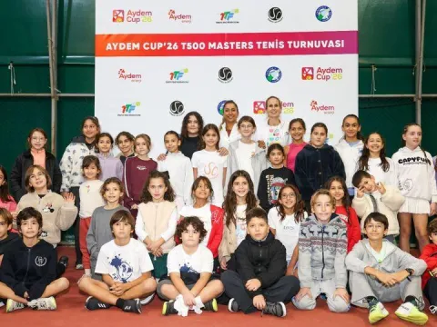 Çağla Büyükakçay, Aydem Cup'a renk kattı - fotoğraf 1