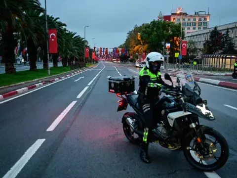 15 Temmuz Şehitler Köprüsü ve Avrasya Tüneli trafiğe kapanacak - fotoğraf 1