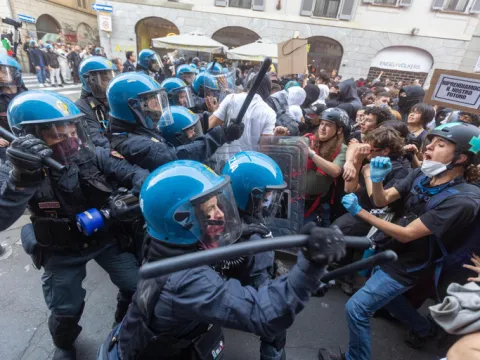 'Avrupa savaşta!' Protestolar kıtaya yayıldı - fotoğraf 3