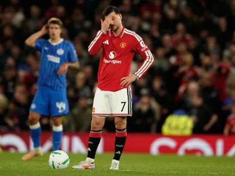 10 kişi Tottenham, Old Trafford'ta puanı aldı! - fotoğraf 4