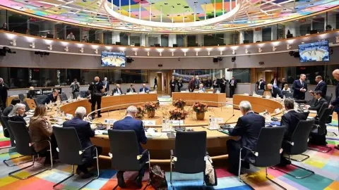 AB liderlerinden Birliğin yeni üyelere hazırlanması için iç reform vurgusu