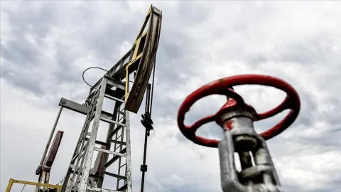 ABD, Orta Doğu'daki arz kaybı nedeniyle petrol fiyatı tahminlerini artırdı