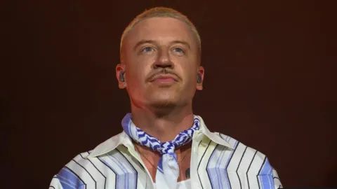 ABD'li rapçi Macklemore, gelirini Filistin'e bağışlayacağı Özgür Filistin Turnesine başladı