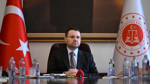 Adalet Bakanı Gürlek duyurdu: Üç faili meçhul cinayet daha aydınlatıldı