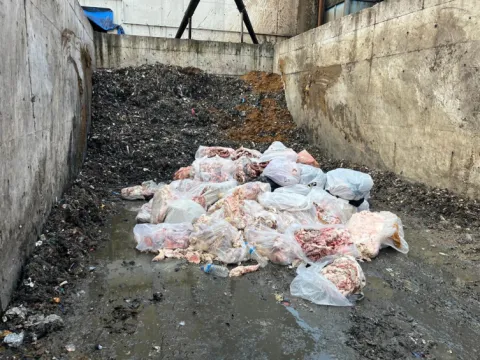2,6 ton sucukta domuz eti tespit edildi, işletme kapatıldı - fotoğraf 2