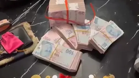 Adına kayıtlı bin 630 taşınmaz çıktı: AKP’li başkan yardımcısı gayrimenkul imparatoru çıktı!