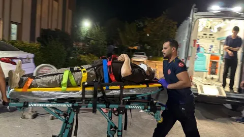 Adıyaman’da iki hafif ticari araç çarpıştı: 4’ü çocuk 8 yaralı