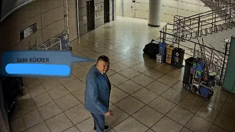 Adliyede "tanıdığım var" pazarlığı: Sahte unvanlı şüpheli tutuklandı