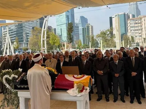 Galatasaray’ın en kıdemli üyesi Ali Fuat Diriker, son yolculuğuna uğurlandı - fotoğraf 1