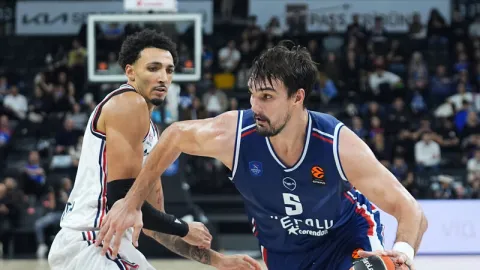 A.Efes, B.Münih'e diş geçiremedi!