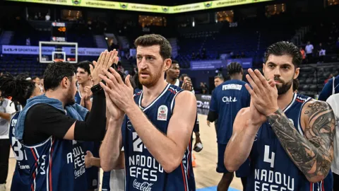 A.Efes'in konuğu Panathinaikos!