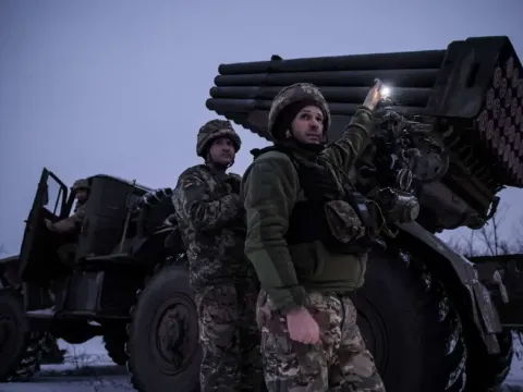 Ukrayna'da iki askerin ölümüyle sonuçlanan zehirli paket tuzağı - fotoğraf 1