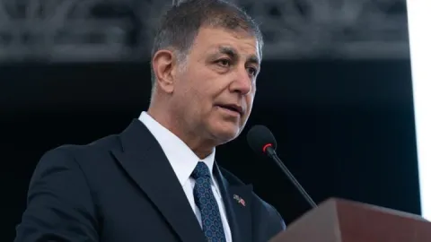 Ahmet Hakan'dan Cemil Tugay üzerinden dikkat çeken çıkış: "Onlar da dönüverdi”