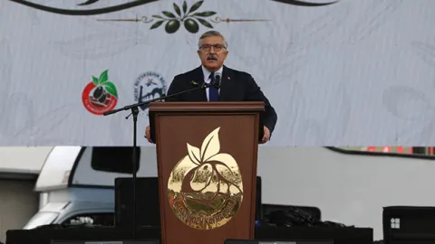 AK Partili Yayman, Hatay'da festivalde konuştu: Çiftçimizin, esnafımızın problemi bizim problemimizdir