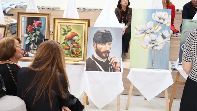 AKADEMİ HATAY KURSİYERLERİNDEN KARMA SERGİ