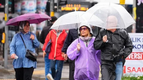 AKOM İstanbul için uyardı! Fırtına ve sağanak geliyor
