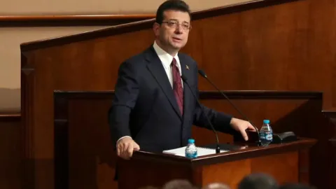 AKP, İmamoğlu'nun koltuğu için 4 aday belirledi