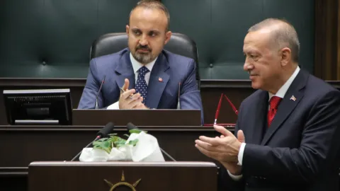 AKP'de büyük hayal kırıklığı: "Düşün yakamızdan