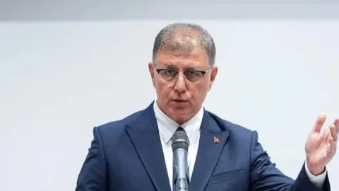 AKP’ye geçeceği öne sürülen Cemil Tugay’ın genel sekreterinin değişeceği iddia edildi
