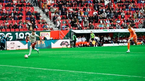 Almanya'da tarihe geçen gol! 6. saniyede rekoru kırdı