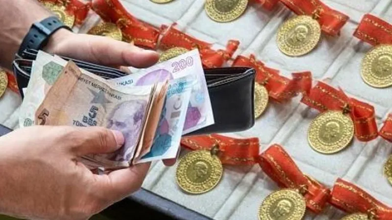 ALTIN FİYATLARI 11 EKİM 2026 CANLI: Bugün Gram, Çeyrek, Cumhuriyet Ne Kadar? Kapalıçarşı Altın Fiyatları Ne Durumda?