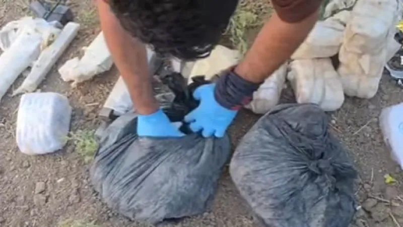 Altınözü'nde 16 Kilo Takoz Esrar
