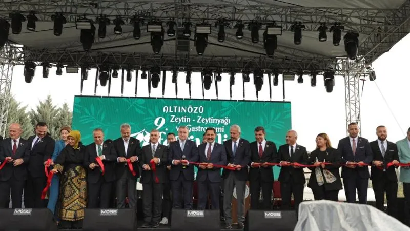 ALTINÖZÜ’NDE FESTİVAL COŞKUSU 