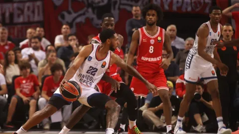 Anadolu Efes, Olympiakos'a kaybetti