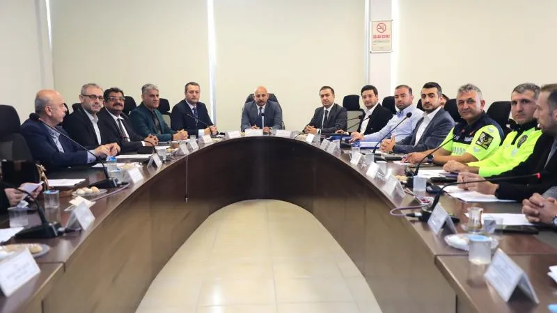 ANTAKYA İSTİKLAL CADDESİ'NDE ZEMİN İYİLEŞTİRME ÇALIŞMASI