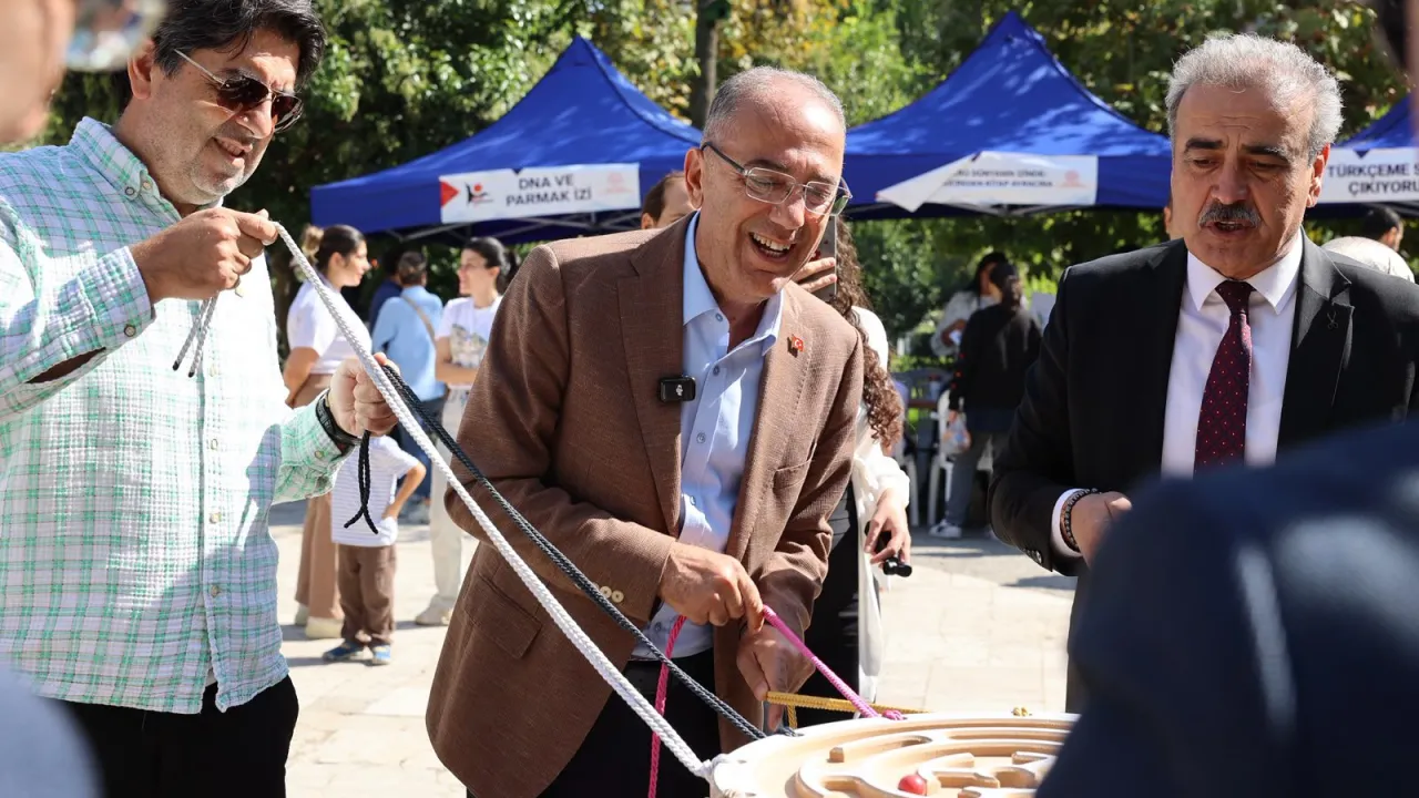 ANTAKYA'DA TÜBİTAK 2. BİLİM ŞENLİĞİ