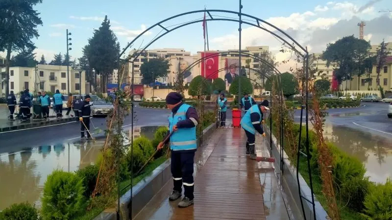 ANTAKYA’NIN İŞLEK NOKTALARINDA TEMİZLİK 