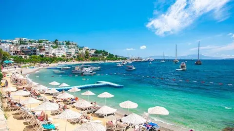 Antalya 14 milyon yabancı turisti ağırladı: İşte öne çıkan pazarlar