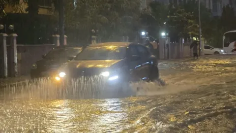 Antalya'da hasar tespiti yapılıyor