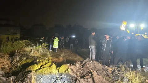 Antalya'da hortum faciası: 4 işçi hayatını kaybetti, 1 işçi yaralandı