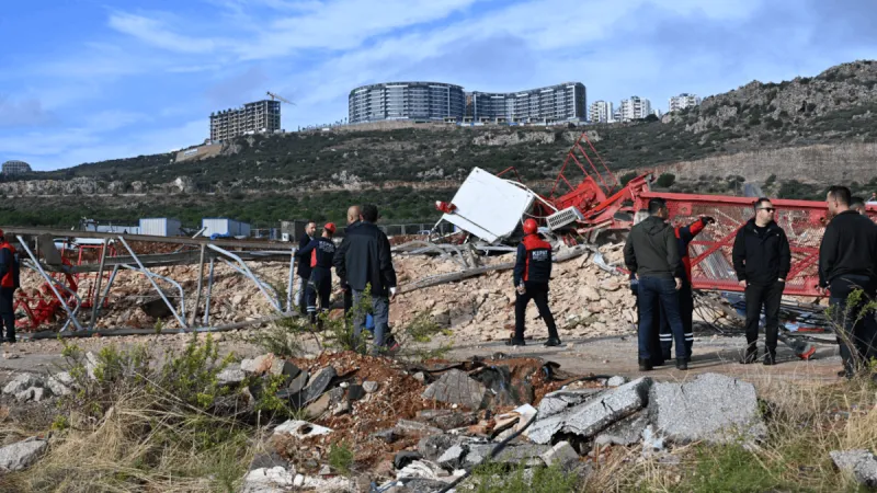 Antalya'daki hortum faciasında kahreden detay... Ölüm işçileri derbiyi izlerken yakalamış