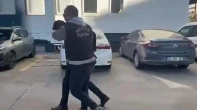 Aranan Şahıs Cezaevine Teslim Edildi
