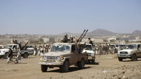 Arap Koalisyonu Yemen ordusunun harekatına destek sağladı