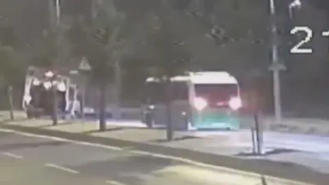 Arnavutköy'de 9 yaralının olduğu minibüs kazasının görüntüleri ortaya çıktı