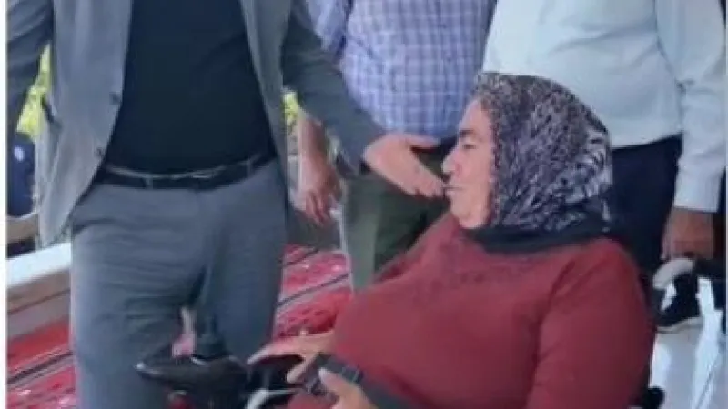 ARSUZ BELEDİYE BAŞKANI SAMİ ÜSTÜN 'ENGEL'LERİ KALDIRIYOR